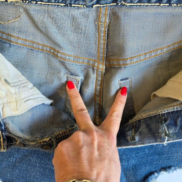 Vtg Levis 501 Jean Shorts Womens 26 70s Big E Selvedge Cut Off Distress Thrashed - Picture 6 of 11
